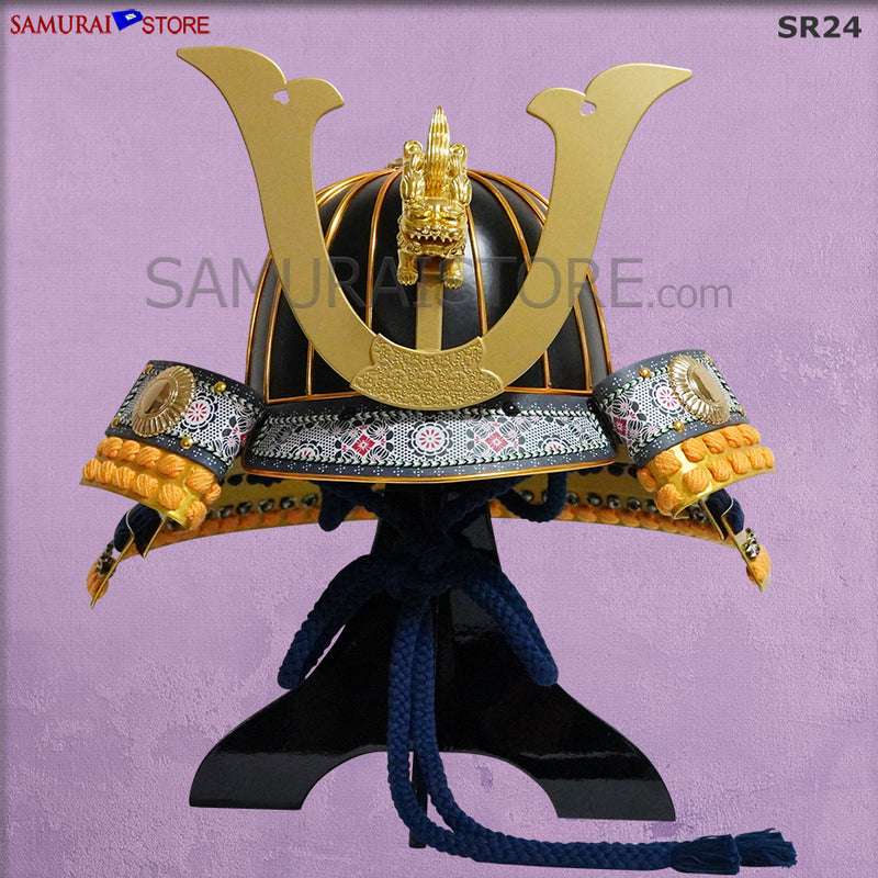 SR24 Shishi Kabuto Helmet (Ready-To-Ship)