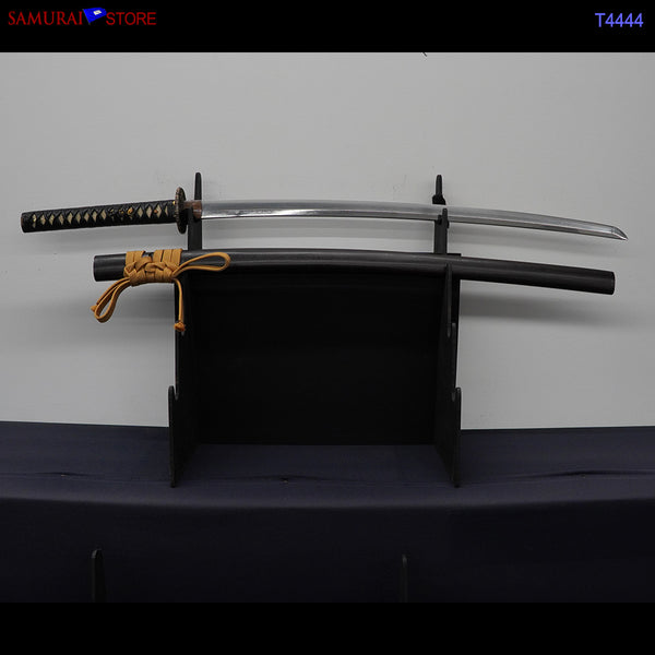 T4444 Antique Katana Sword Bungo-Takada w/ Ornate Mounting