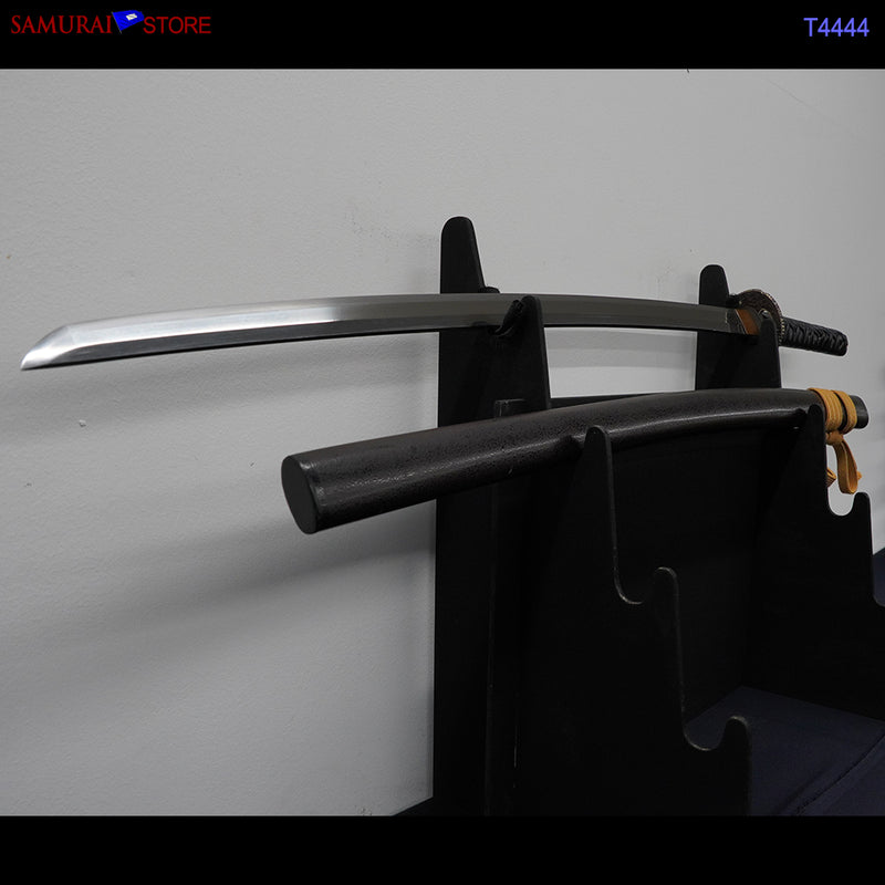 T4444 Antique Katana Sword Bungo-Takada w/ Ornate Mounting