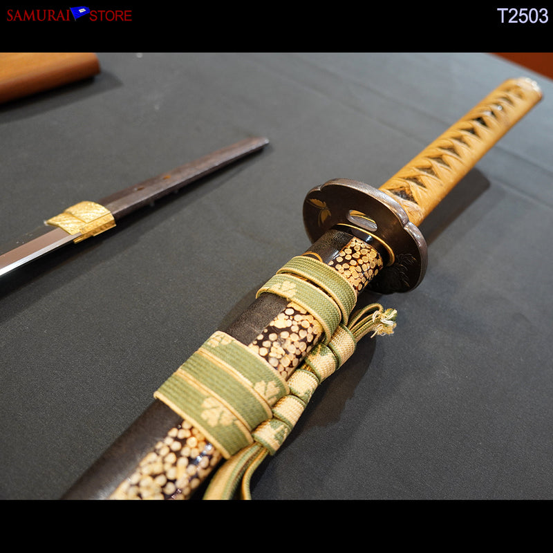 T2053 Katana Sword KATSUMITSU - Antique w/ NBTHK certificate - SAMURAI STORE